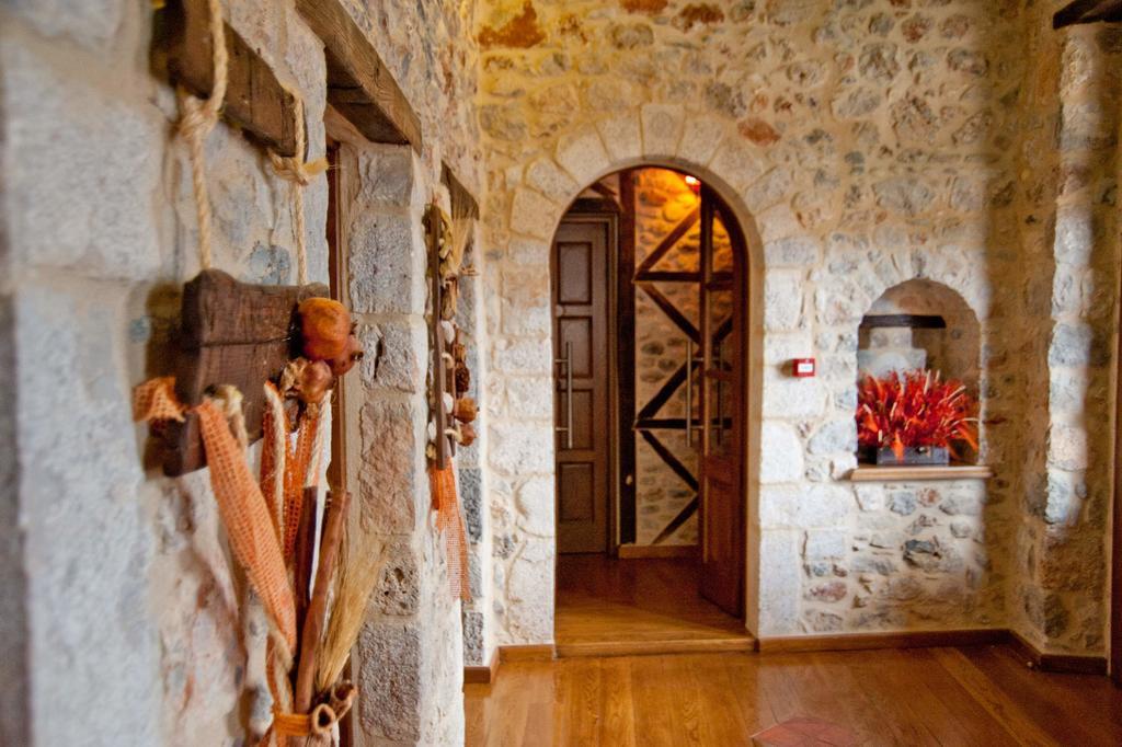 Hotel Archontiko Hatzipanayioti Leonídion